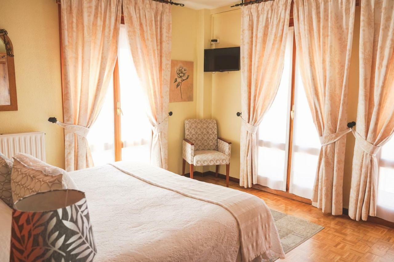 Hostal Docar Лерма Екстериор снимка